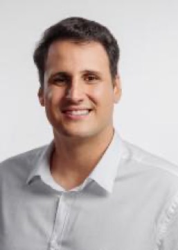 Foto oficial de Orleans Brandão no registro do TSE